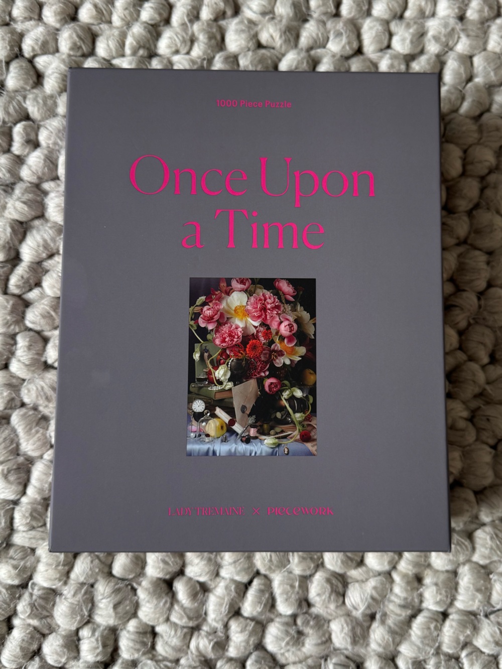 Piecework 1000 piece Puzzle “Once Upon A Time”